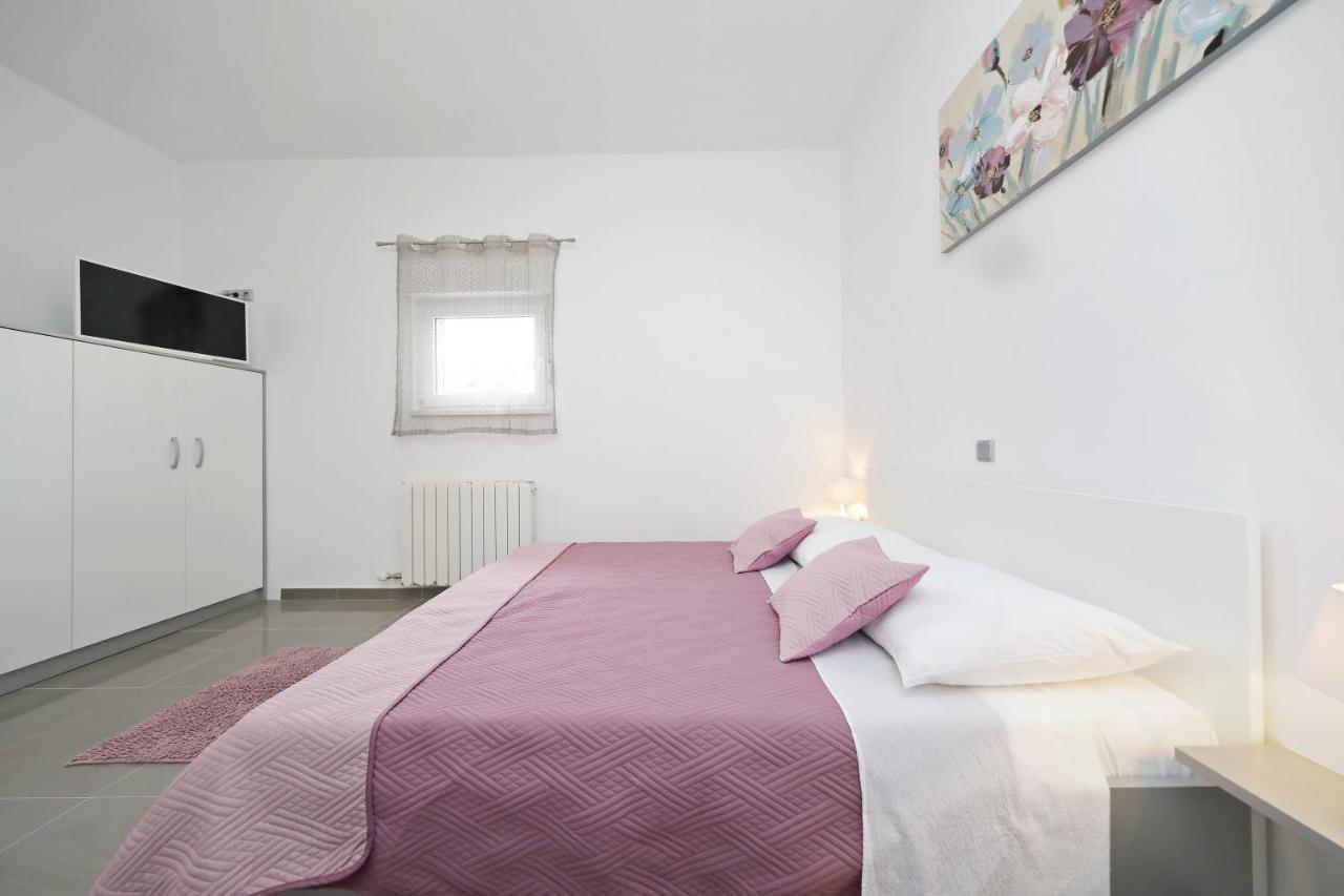 Apartmani Rudi Vir Esterno foto