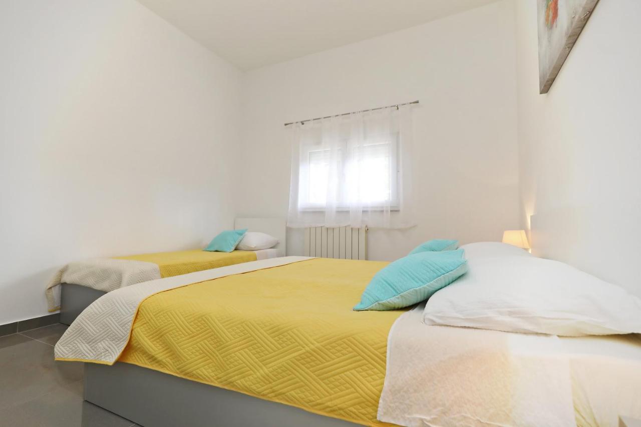 Apartmani Rudi Vir Esterno foto