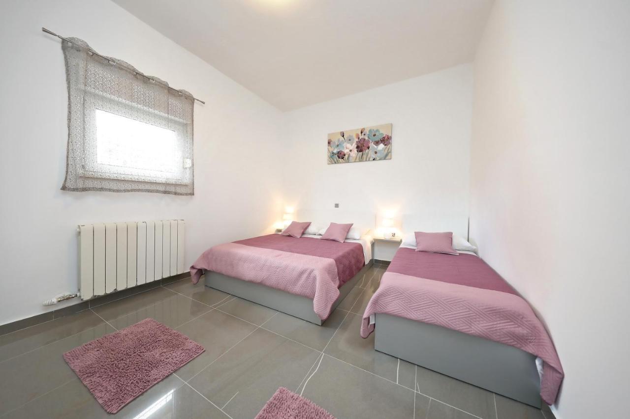 Apartmani Rudi Vir Esterno foto